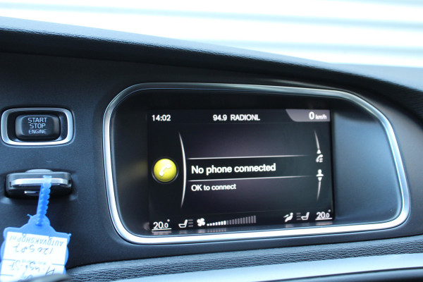 Volvo V40 1.5 T2 123pk Momentum Automaat Clima Cruise Navi Camera 17"LMV