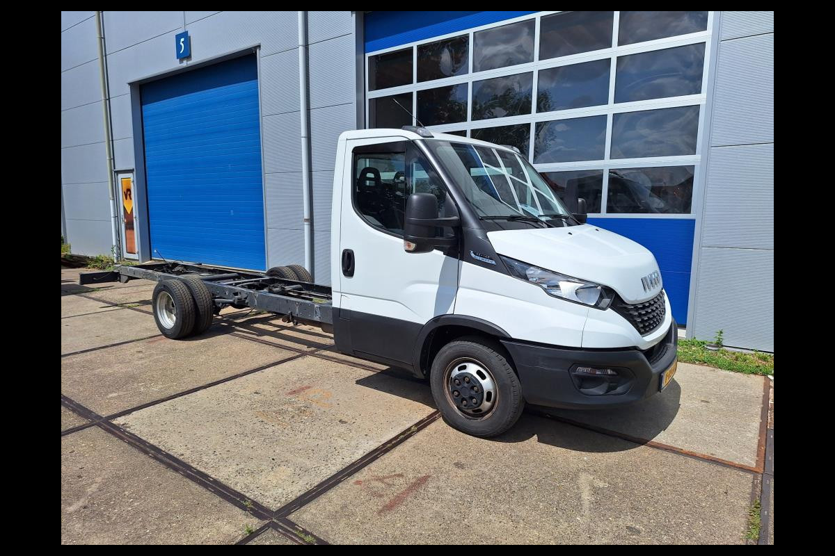Iveco Daily 35C14H Chassis Cabine - Automaat - Luchtvering Iveco Daily 35C14H Chassis Cabine - Automaat - Luchtvering