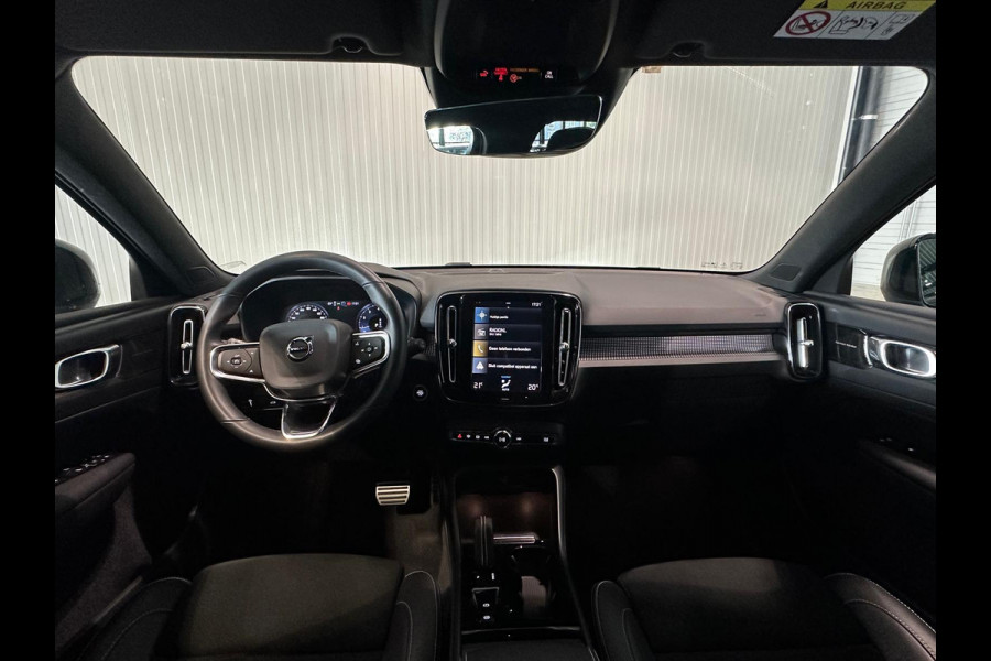 Volvo XC40 T3 Aut. R-Design ACC Trekhaak Parkeercamera 156pk