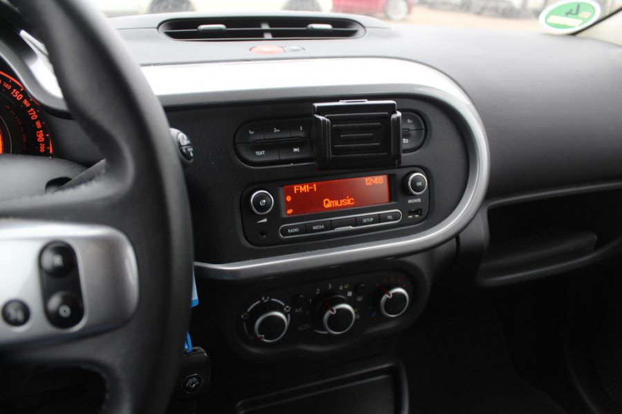 Renault Twingo 1.0 SCe Dynamique / Parkeersensor achter / Bluetooth / DAB / Airco / Radio / MF Stuurwiel