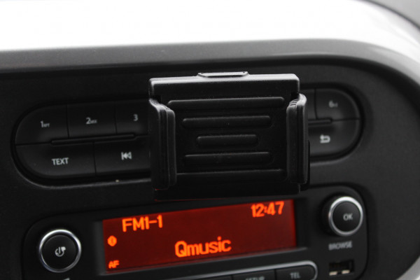Renault Twingo 1.0 SCe Dynamique / Parkeersensor achter / Bluetooth / DAB / Airco / Radio / MF Stuurwiel