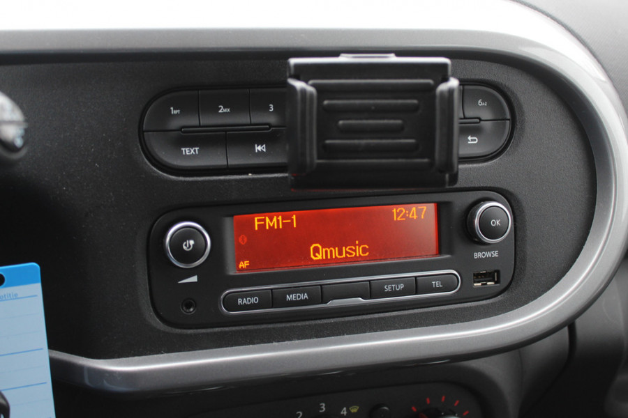 Renault Twingo 1.0 SCe Dynamique / Parkeersensor achter / Bluetooth / DAB / Airco / Radio / MF Stuurwiel