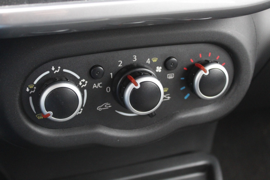 Renault Twingo 1.0 SCe Dynamique / Parkeersensor achter / Bluetooth / DAB / Airco / Radio / MF Stuurwiel