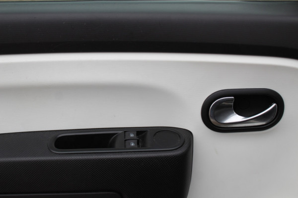 Renault Twingo 1.0 SCe Dynamique / Parkeersensor achter / Bluetooth / DAB / Airco / Radio / MF Stuurwiel