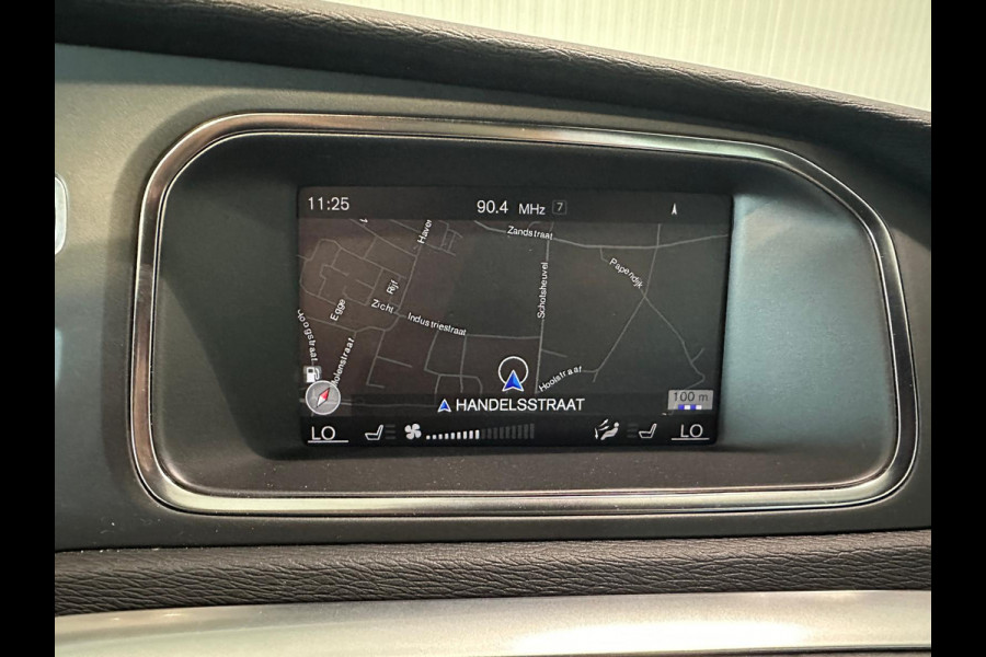 Volvo V40 D2 R-Design Stoelverwarming Navigatie 120pk