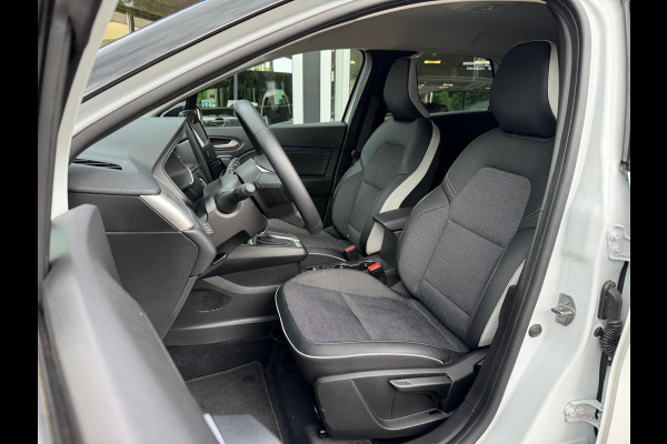 Renault Captur 1.6 E-Tech full hybrid 145 techno Groot navi / clima / Full LED / Lage km stand!