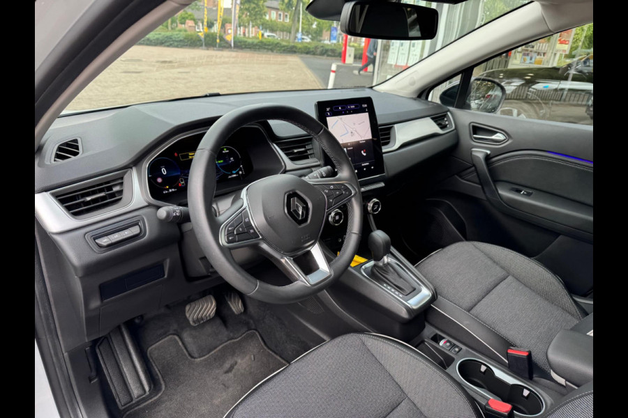 Renault Captur 1.6 E-Tech full hybrid 145 techno Groot navi / clima / Full LED / Lage km stand!