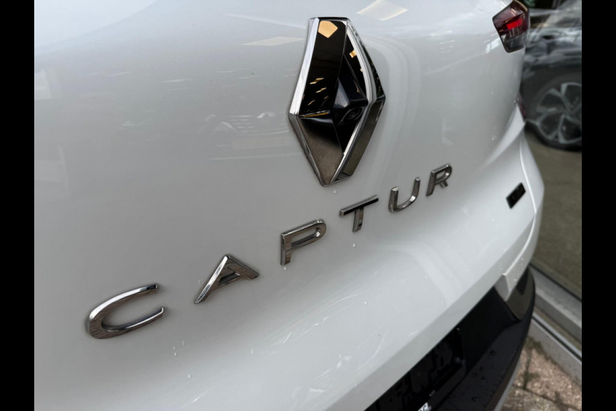 Renault Captur 1.6 E-Tech full hybrid 145 techno Groot navi / clima / Full LED / Lage km stand!