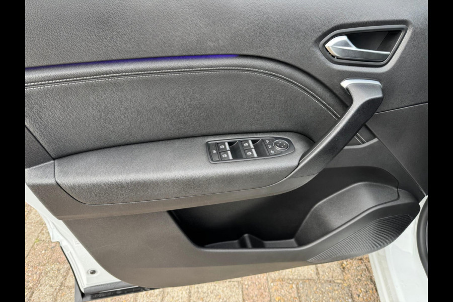 Renault Captur 1.6 E-Tech full hybrid 145 techno Groot navi / clima / Full LED / Lage km stand!