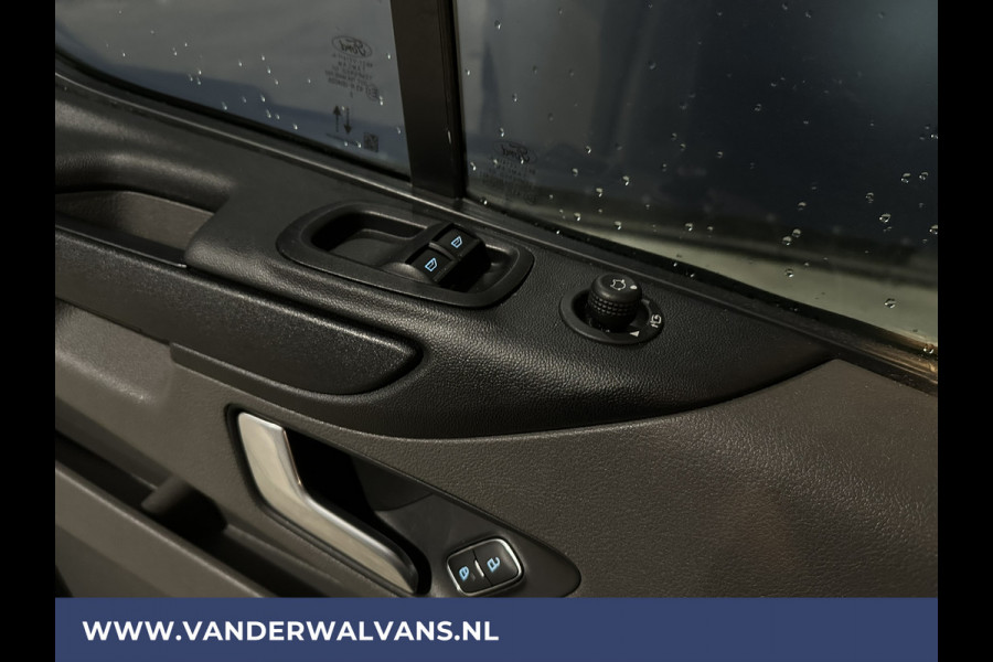 Ford Transit Custom 2.0 TDCI L1H1 Euro6 Airco | Navigatie | Camera | LED | Cruisecontrol Stoelverwarming Parkeersensoren, Verwarmde voorruit, Bijrijdersbank, 2500kg trekvermogen