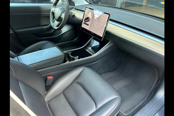 Tesla Model 3 Standard RWD Plus 60 kWh 87% SOH 1e Eigenaar NL-Auto
