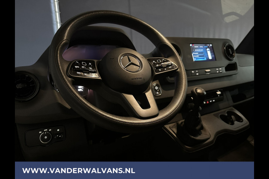 Mercedes-Benz Sprinter 317 CDI 170pk L3H2 Euro6 Airco | Camera | Apple Carplay | Cruisecontrol | Stoelverwarming Android Auto, Parkeersensoren, Bijrijdersbank,