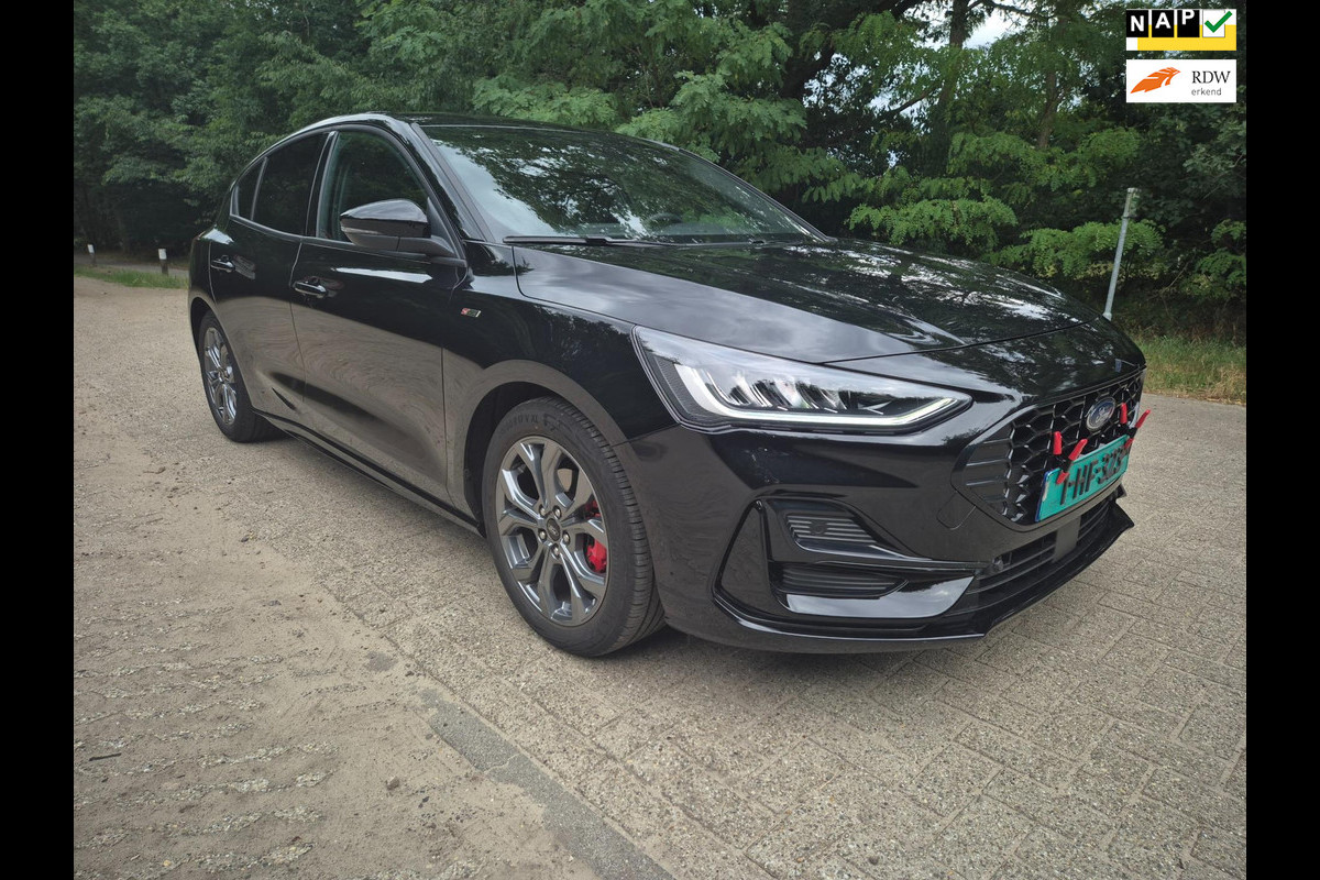 Ford Focus 1.0 EcoBoost Hybrid ST Line