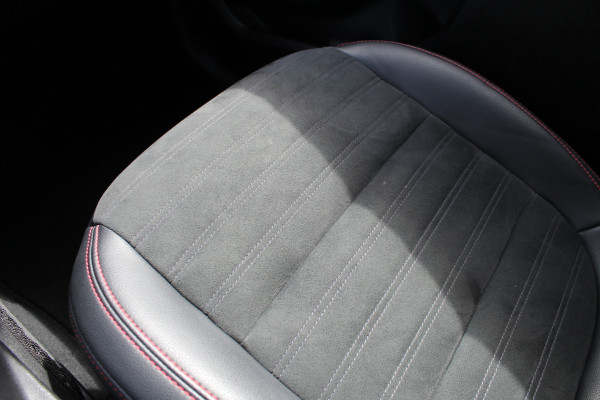 Ford Kuga 1.5 EcoBoost 150PK ST-Line X | Head-up | Navigatie | BLIS | B&O | Adaptieve Cruise