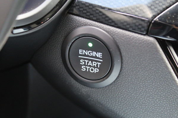 Ford Kuga 1.5 EcoBoost 150PK ST-Line X | Head-up | Navigatie | BLIS | B&O | Adaptieve Cruise