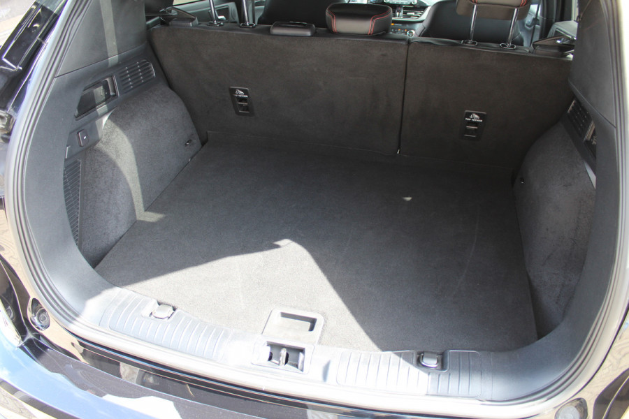 Ford Kuga 1.5 EcoBoost 150PK ST-Line X | Head-up | Navigatie | BLIS | B&O | Adaptieve Cruise