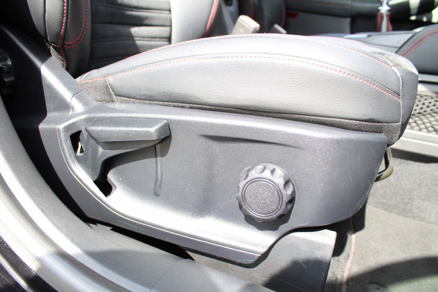 Ford Kuga 1.5 EcoBoost 150PK ST-Line X | Head-up | Navigatie | BLIS | B&O | Adaptieve Cruise