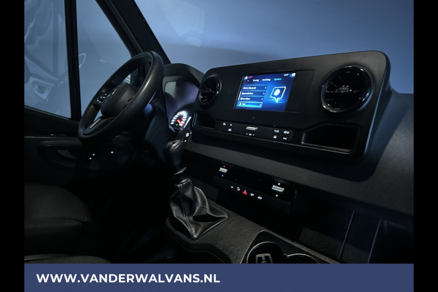 Mercedes-Benz Sprinter 317 CDI 170pk L3H2 Euro6 ** Airco | Camera | Apple Carplay | Cruisecontrol Android Auto, Parkeersensoren, Stoelverwarming, Bijrijdersbank