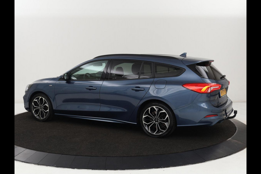Ford Focus 1.0 EcoBoost ST Line | Trekhaak | Adaptief LED | Carplay | Climate control | Keyless | Navigatie | Parkeerhulp | Cruise control
