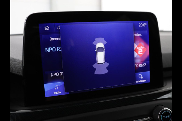 Ford Focus 1.0 EcoBoost ST Line | Trekhaak | Adaptief LED | Carplay | Climate control | Keyless | Navigatie | Parkeerhulp | Cruise control