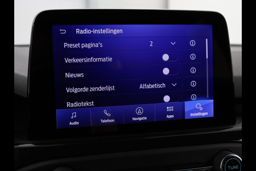 Ford Focus 1.0 EcoBoost ST Line | Trekhaak | Adaptief LED | Carplay | Climate control | Keyless | Navigatie | Parkeerhulp | Cruise control