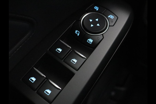 Ford Focus 1.0 EcoBoost ST Line | Trekhaak | Adaptief LED | Carplay | Climate control | Keyless | Navigatie | Parkeerhulp | Cruise control