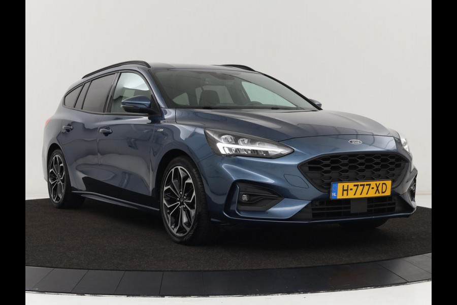 Ford Focus 1.0 EcoBoost ST Line | Trekhaak | Adaptief LED | Carplay | Climate control | Keyless | Navigatie | Parkeerhulp | Cruise control