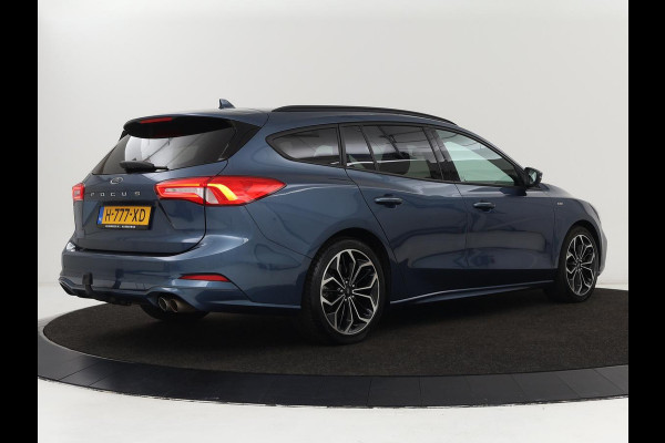Ford Focus 1.0 EcoBoost ST Line | Trekhaak | Adaptief LED | Carplay | Climate control | Keyless | Navigatie | Parkeerhulp | Cruise control