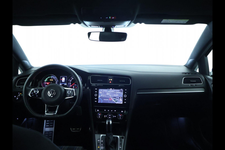 Volkswagen Golf 1.4 TSI PHEV GTE 204 PK | CarPlay | Camera