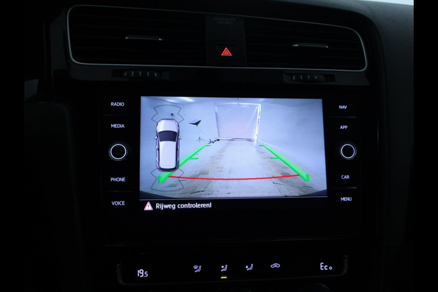 Volkswagen Golf 1.4 TSI PHEV GTE 204 PK | CarPlay | Camera