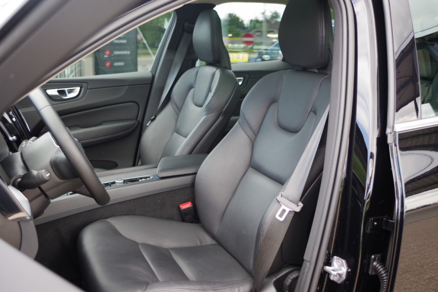 Volvo XC60 2.0 T8 Plug-in Hybrid AWD 390 PK Inscription, Panoramadak, Leder, Keyless, DAB+