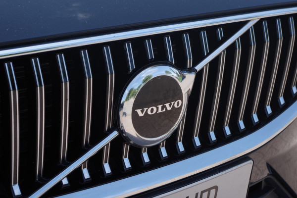Volvo XC60 2.0 T8 Plug-in Hybrid AWD 390 PK Inscription, Panoramadak, Leder, Keyless, DAB+