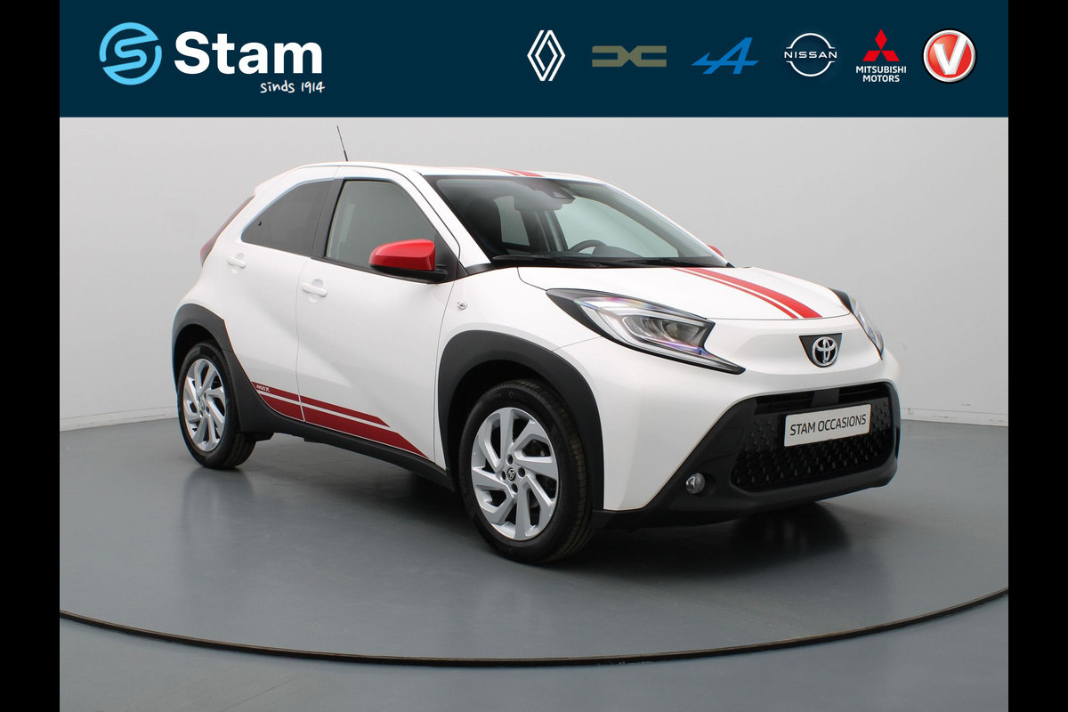 Toyota Aygo X 1.0 VVT-i MT first Adapt. Cruise | Camera | Climate | Carplay | 17" Velgen