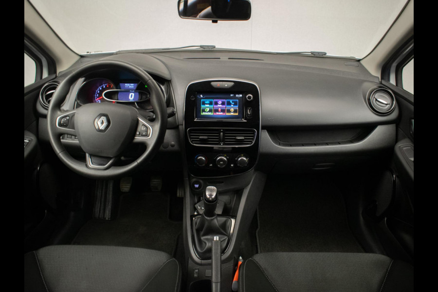 Renault Clio Estate 0.9 TCe Zen (NAVI,LED,CRUISE,CLIMATE,SPORTSTOELEN,GETINT,LM VELGEN,PDC,NETTESTAAT)