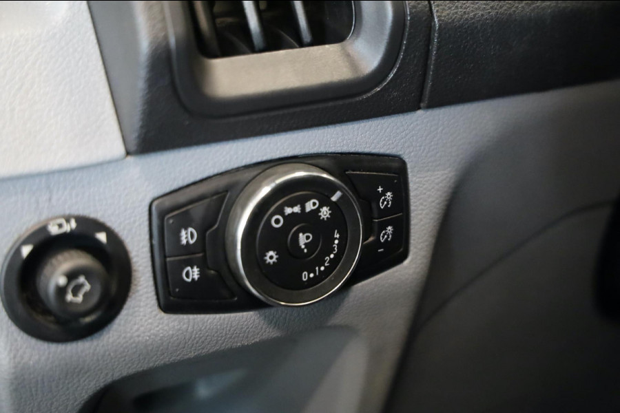 Ford Transit 330 2.0 TDCI L2/H2 CAMERA AIRCO CRUISE CONTROL NAVI TREKHAAK PDC 170PK ZWART LEASE V/A € 122,- p.m. INRUIL MOGELIJK