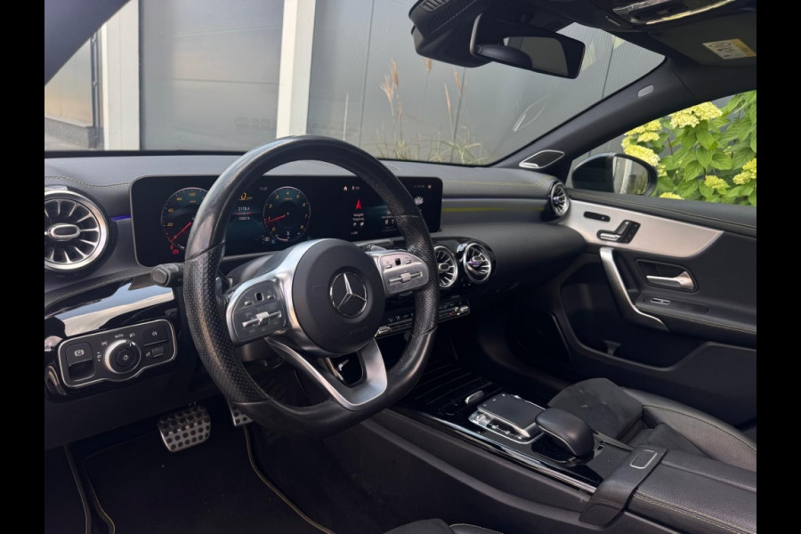Mercedes-Benz A-Klasse 200 Edition AMG FULL PANO NAVI CAMERA CLIMATE SPORTVELGEN