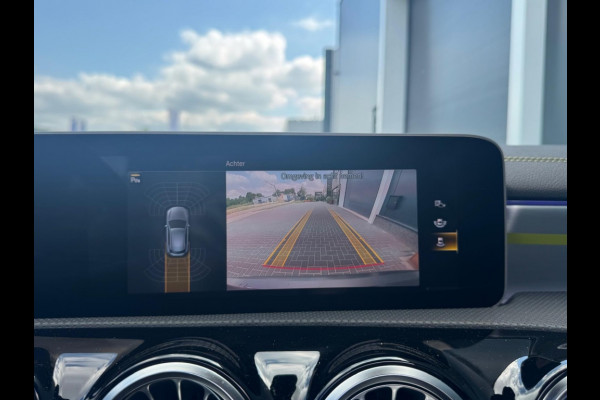 Mercedes-Benz A-Klasse 200 Edition AMG FULL PANO NAVI CAMERA CLIMATE SPORTVELGEN