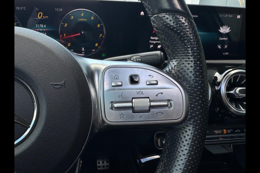 Mercedes-Benz A-Klasse 200 Edition AMG FULL PANO NAVI CAMERA CLIMATE SPORTVELGEN