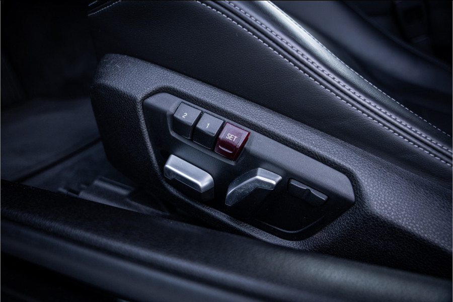 BMW M4 4-serie Coupé Competition - HUD l Memory l Carbon l Kuipstoelen l Dealer O.H