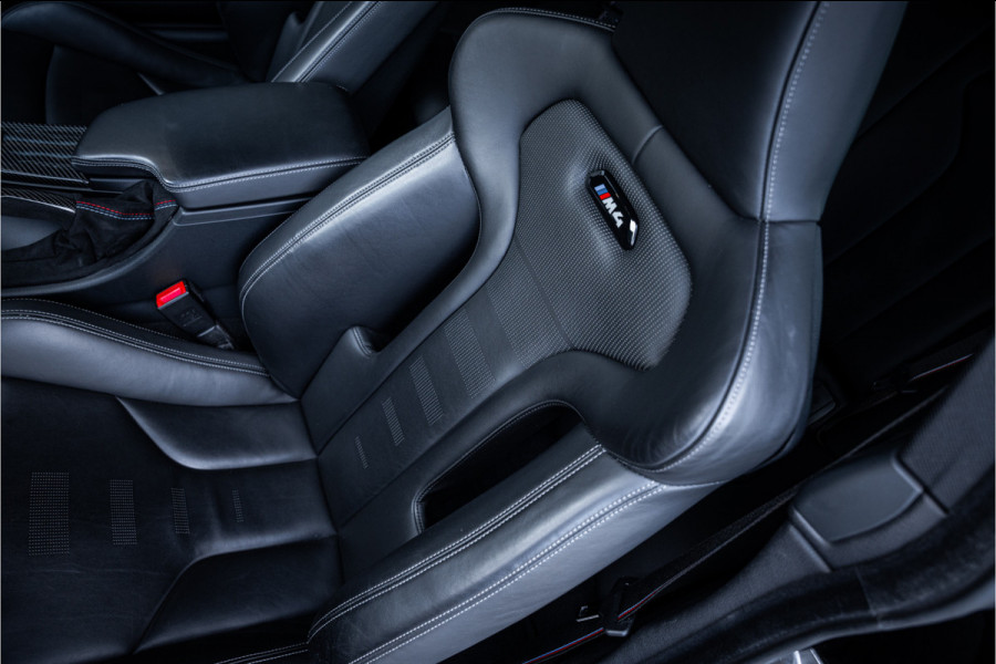 BMW M4 4-serie Coupé Competition - HUD l Memory l Carbon l Kuipstoelen l Dealer O.H