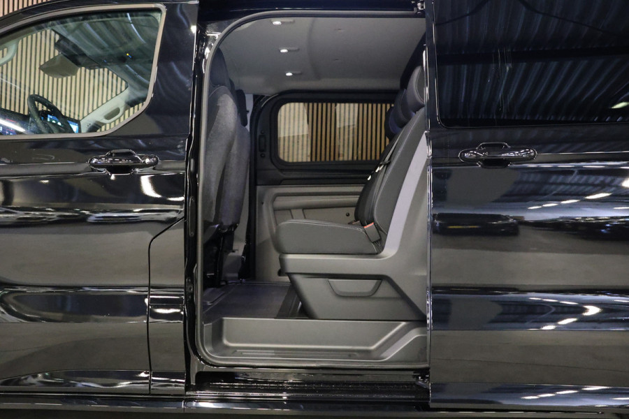 Ford Transit Custom 320 2.0 TDCI 150PK L2H1 DC LIMITED | L+R Schuifdeur | Dubbel Cabine | ACC | Blind Spot | Navigatie | Camera | CarPlay | Lane Ass Raptor Edition | Trekhaak | 6-Zitter | Verlengde fabrieksgarantie tot 09-2029