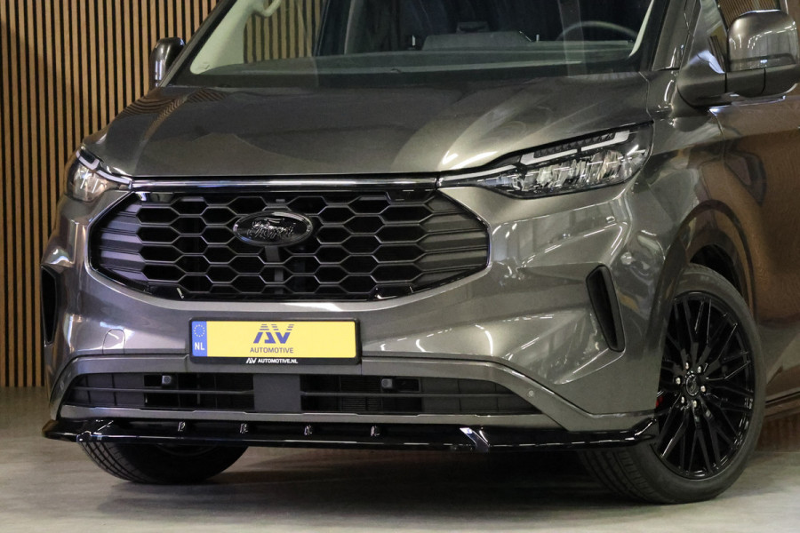 Ford Transit Custom 320 2.0 TDCI 150 PK L2H1 DC LIMITED | L+R Schuifdeur | Dubbel Cabine | ACC | Blind Spot | Navigatie | Camera | CarPlay | Lane As Raptor Edition | Trekhaak | Glaslook panelen | 6-Zitter | Verlengde fabrieksgarantie tot 09-2029