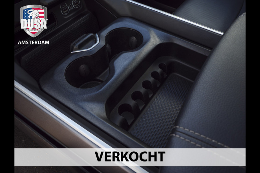 Dodge Ram | 1500 | Big Horn | Night | Final V8 Edition | 4x4 | Crew Cab Leder Interieur | Panorama dak | Night edition | INCL BPM-VOORDEEL Getoonde accessoires zijn verkrijgbaar tegen meerprijs