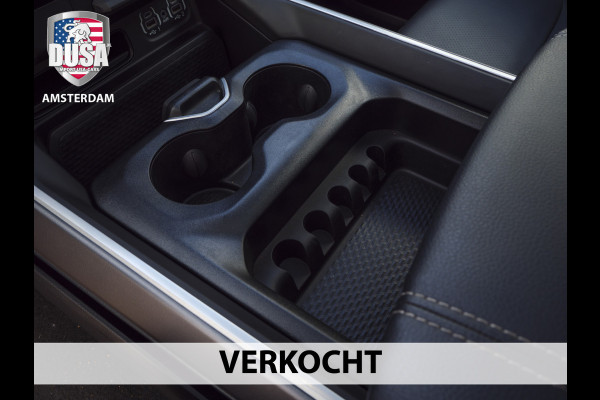Dodge Ram | 1500 | Big Horn | Night | Final V8 Edition | 4x4 | Crew Cab Leder Interieur | Panorama dak | Night edition | INCL BPM-VOORDEEL Getoonde accessoires zijn verkrijgbaar tegen meerprijs