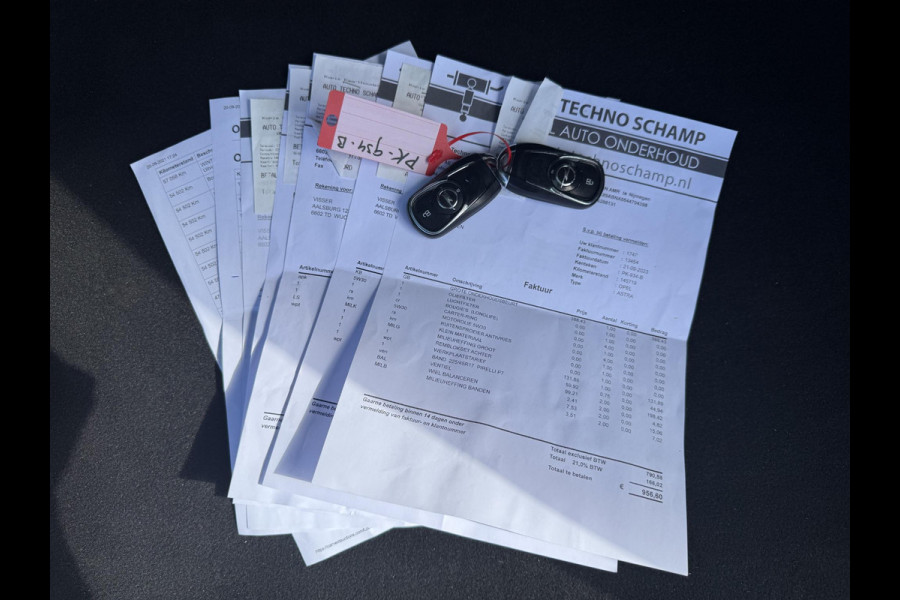 Opel Astra Sports Tourer 1.4 Innovation 2e Eigenaar,Navi,Camera,Trekhaak,150pk,Halfleder,6 Bak,Pdc V+A,Lm Velgen,Clima,Cruise,Nieuwe Apk bij Aflevering