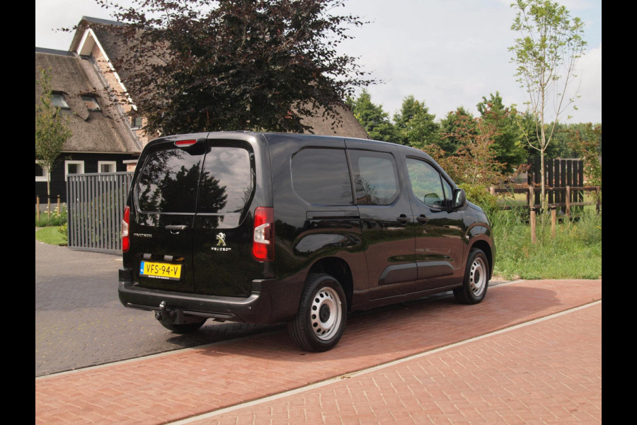 Peugeot Partner 1.5 BlueHDI Asphalt Long | Camera | Trekhaak | Cruise Control | Apple Carplay | Automaat |