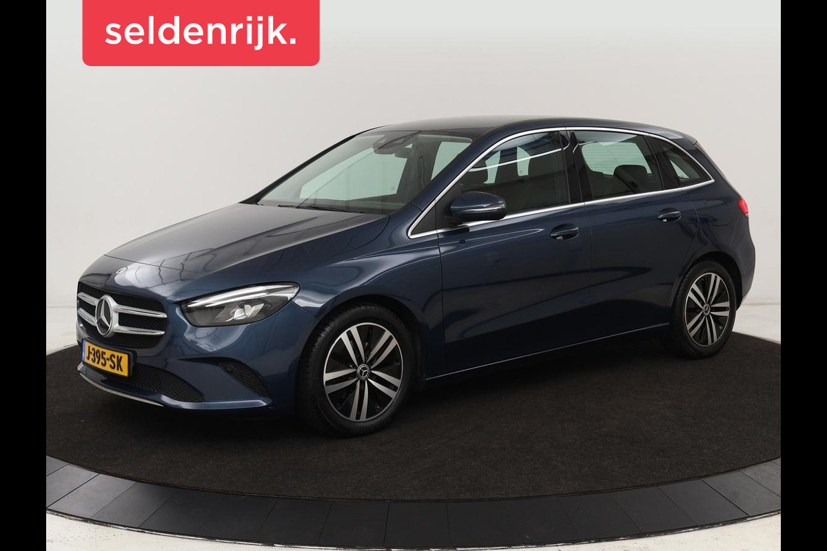 Mercedes-Benz B-Klasse 180 Business Solution Luxury | Leder | Stoelverwarming | Carplay | Sfeerverlichting | Camera | Widescreen | Full LED | Navigatie Mercedes-Benz B-Klasse 180 Business Solution Luxury | Leder | Stoelverwarming | Carplay | Sfeerverlichting | Camera | Widescreen | Full LED | Navigatie
