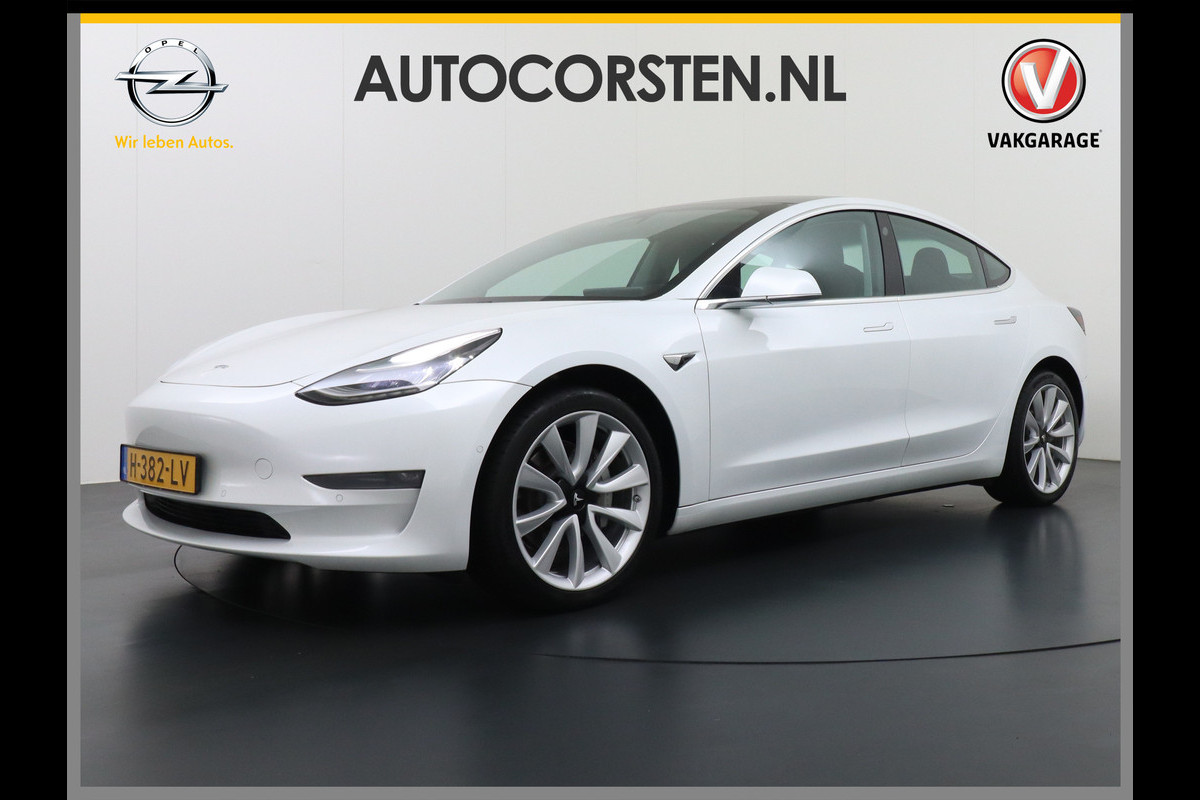 Tesla Model 3 Long Range AWD 75kWh 463PK Lmv 19" FSD-3 Computer Premium Audio AutoPilot Panoramadak Camera's Leer Adaptive-Cruise-Control+Stop 4WD Stoel en achterbank verwarming Elektr.Stoelen+Memory+Easy-Entry WiFi 1e Eigenaar Org. Nederlandse Auto Garantie op Accu/Motor tot 16-03-2028/192.000km Tesla Model 3 Long Range AWD 75kWh 463PK Lmv 19" FSD-3 Computer Premium Audio AutoPilot Panoramadak Camera's Leer Adaptive-Cruise-Control+Stop 4WD Stoel en achterbank verwarming Elektr.Stoelen+Memory+Easy-Entry WiFi 1e Eigenaar Org. Nederlandse Auto Garantie op Accu/Motor tot 16-03-2028/192.000km