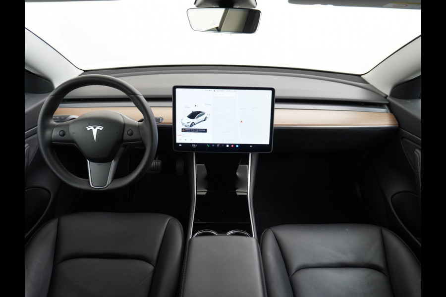 Tesla Model 3 Long Range AWD 75kWh 463PK Lmv 19" FSD-3 Computer Premium Audio AutoPilot Panoramadak Camera's Leer Adaptive-Cruise-Control+Stop 4WD Stoel en achterbank verwarming Elektr.Stoelen+Memory+Easy-Entry WiFi 1e Eigenaar Org. Nederlandse Auto Garantie op Accu/Motor tot 16-03-2028/192.000km