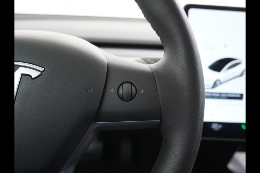 Tesla Model 3 Long Range AWD 75kWh 463PK Lmv 19" FSD-3 Computer Premium Audio AutoPilot Panoramadak Camera's Leer Adaptive-Cruise-Control+Stop 4WD Stoel en achterbank verwarming Elektr.Stoelen+Memory+Easy-Entry WiFi 1e Eigenaar Org. Nederlandse Auto Garantie op Accu/Motor tot 16-03-2028/192.000km